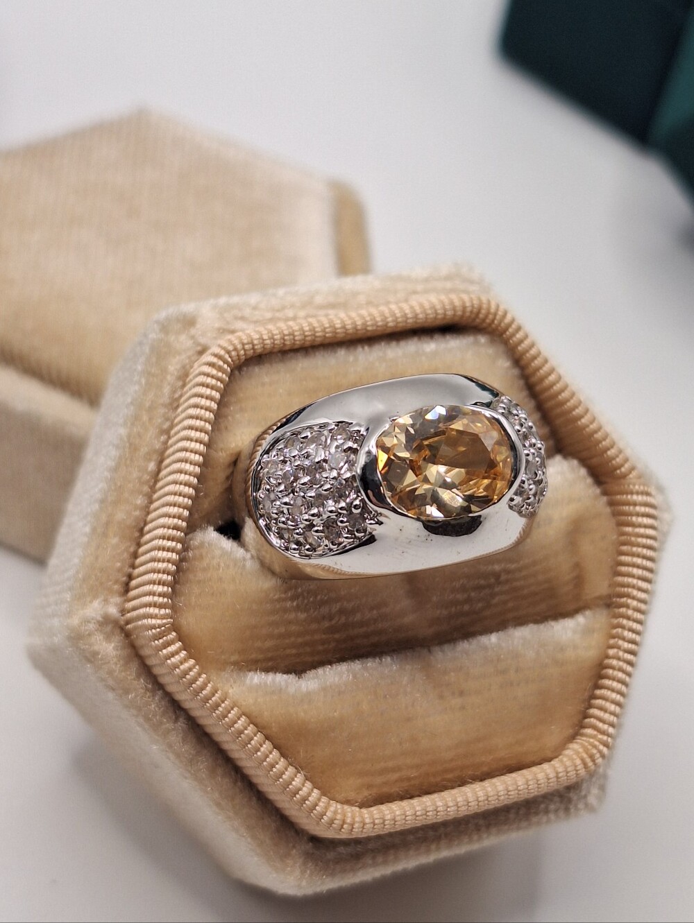 Swarovski size 7 Ring with Champaign and Pavé Crystals
